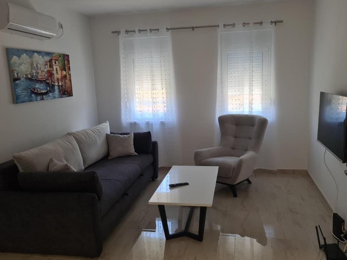 ורדניק Apartmani Marija מראה חיצוני תמונה